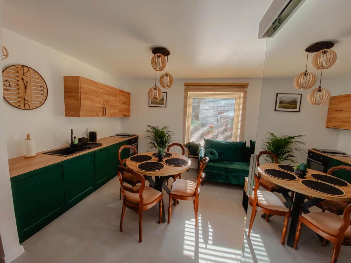 Cztery Pory Roku Apartment Wiele Exterior photo